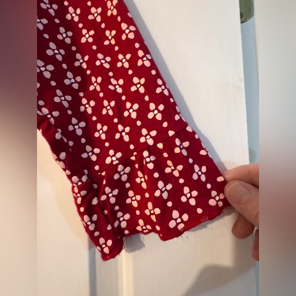 Lucky Brand Red Floral Dress with Elbow Flutter Sleeves Stretchy Ruffle Hem EUC - Picture 6 of 6
